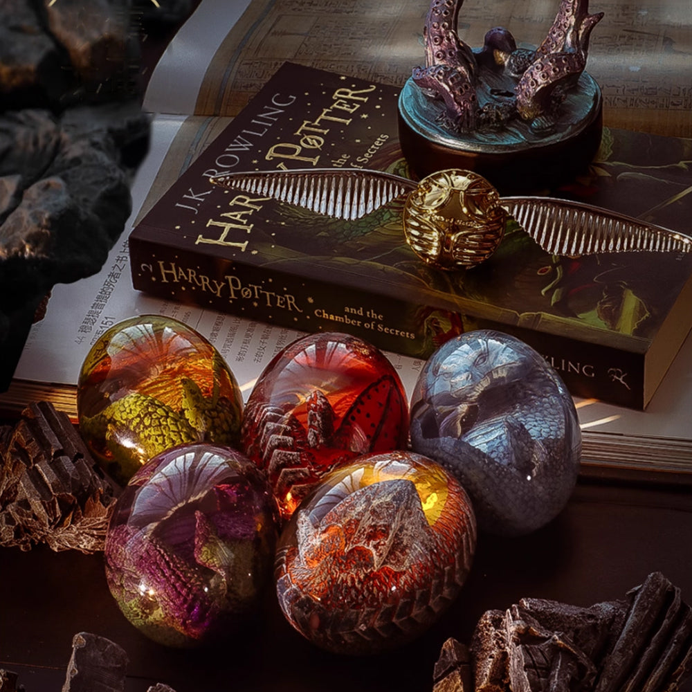 Kochwert Glowing Lava Dragon Egg - A Resin Dinosaur Egg Lamp and a Harry Potter Gift