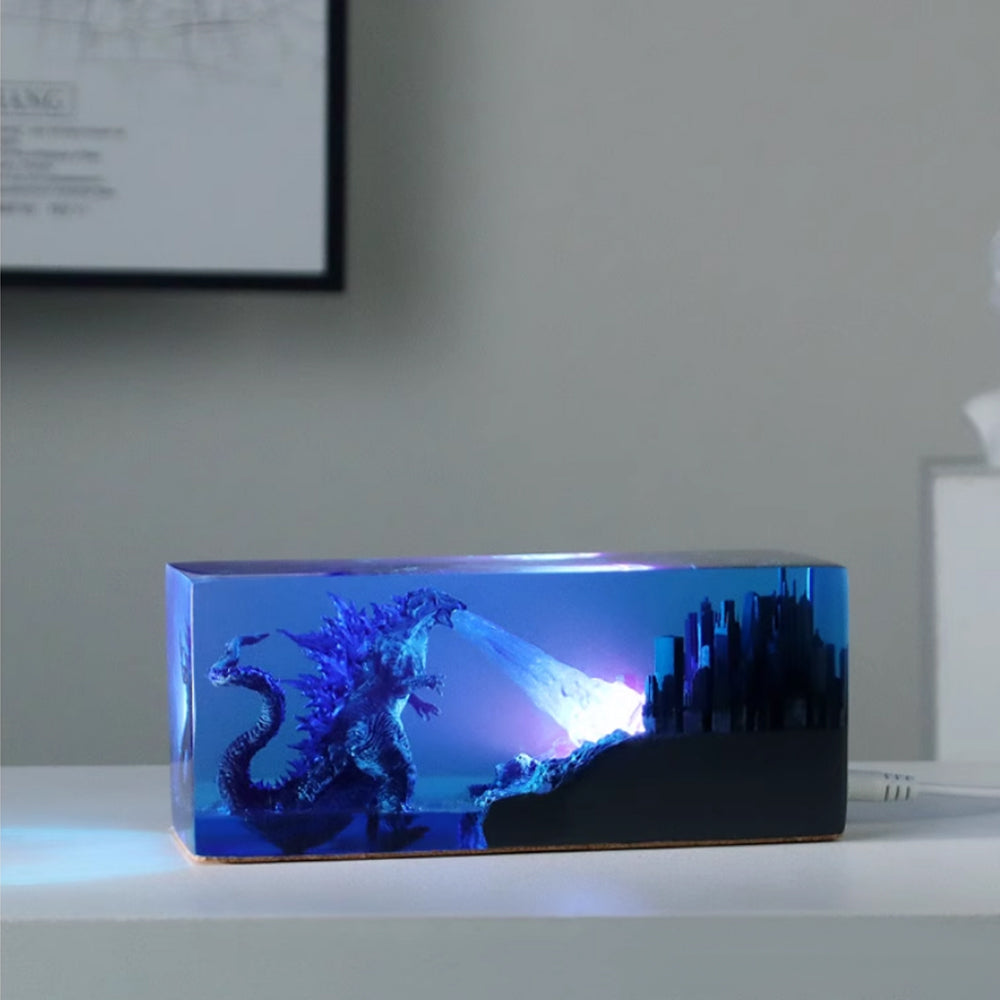 Kochwert Godzilla Resin Night Light – Creative City Battle Lamp for Home Decor and Gifts