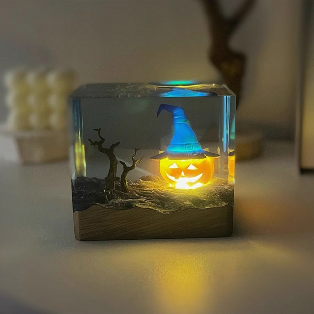 Kochwert Halloween Resin Night Light – Handmade Pumpkin Lamp for Home Decor and Gifts