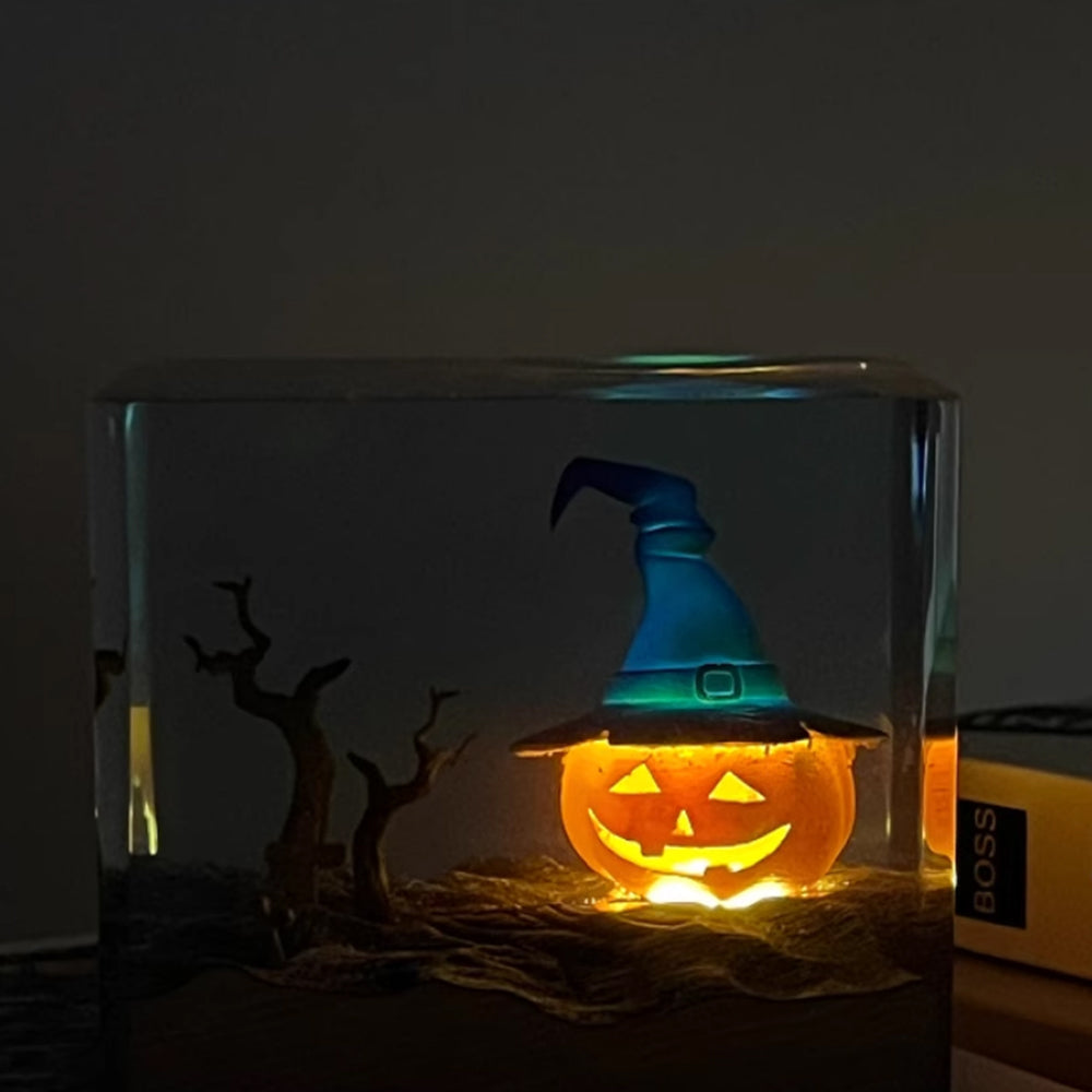 Kochwert Halloween Resin Night Light – Handmade Pumpkin Lamp for Home Decor and Gifts