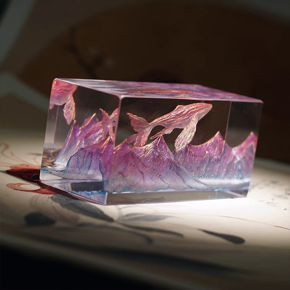 Kochwert Handmade Pink Whale Resin Figurine – Cute Desk, Living Room Decor & Gift Ornament