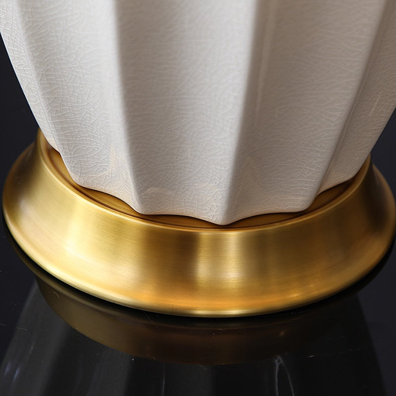 Kochwert Ceramic & Brass Table Lamp – Modern Minimalist Home, Bedroom & Living Room