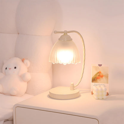 Kochwert Fairy Style Bedside Table Lamp – Romantic Floral Light for Cozy Bedroom Lighting