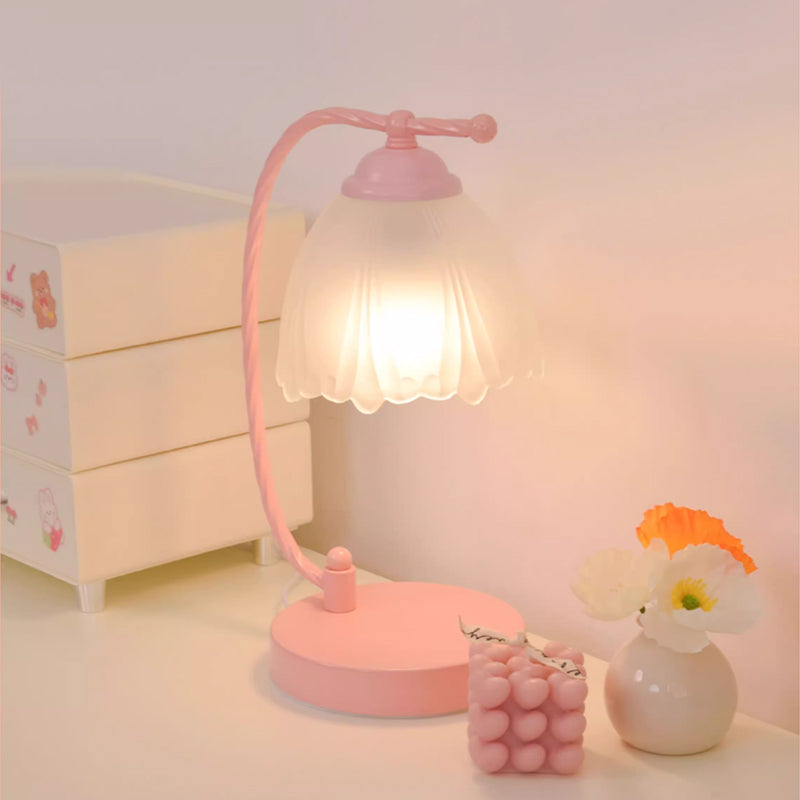 Kochwert Fairy Style Bedside Table Lamp – Romantic Floral Light for Cozy Bedroom Lighting
