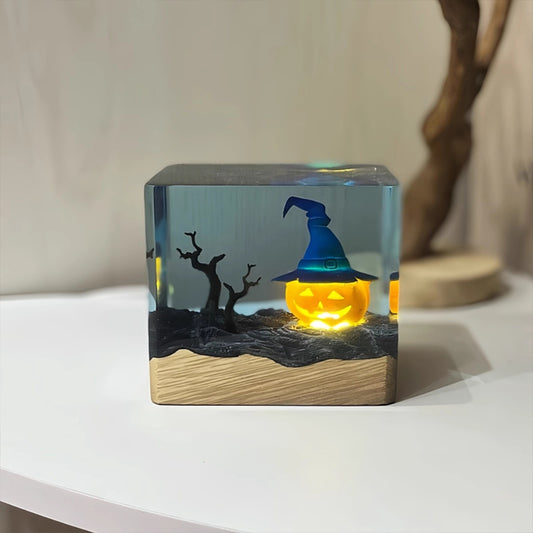 Kochwert Halloween Resin Night Light – Handmade Pumpkin Lamp for Home Decor and Gifts