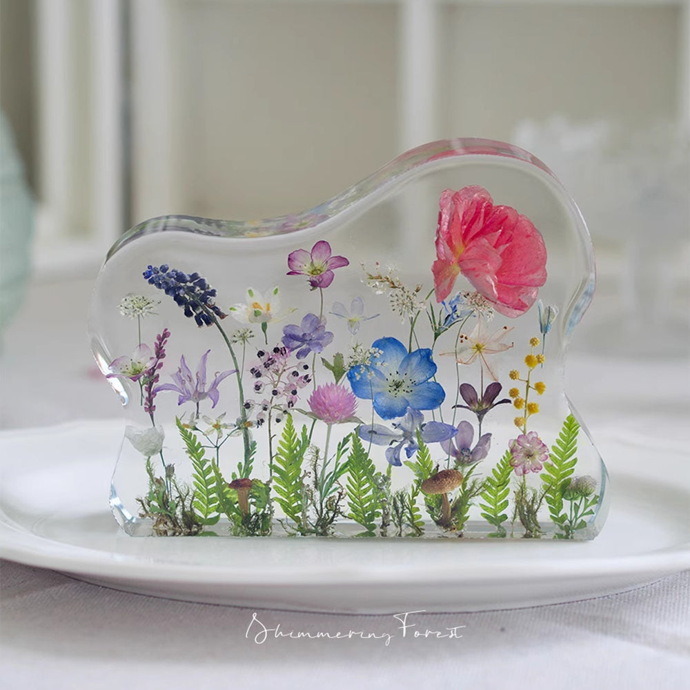 Kochwert Resin Night Light – Handmade Creative Dried Flower and Plant Decorative Lamp