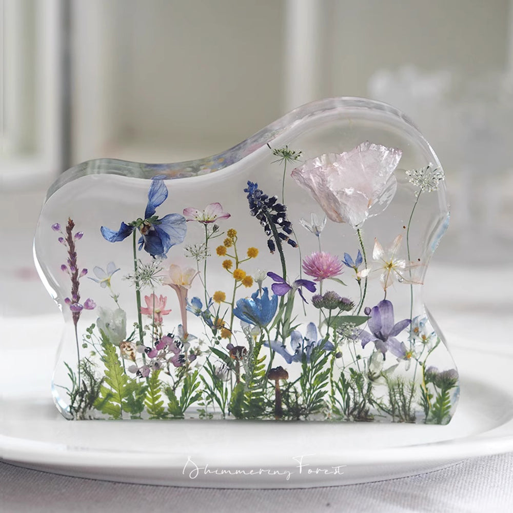 Kochwert Resin Night Light – Handmade Creative Dried Flower and Plant Decorative Lamp