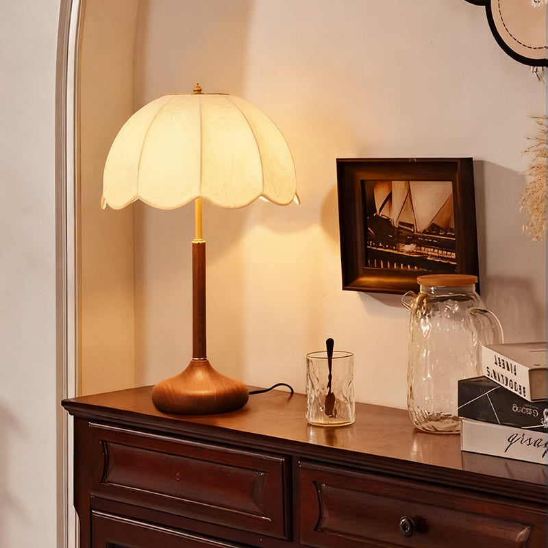 Kochwert Vintage Touch Bedside Lamp – Embroidered Fabric & Wood Base for Cozy Home Lighting