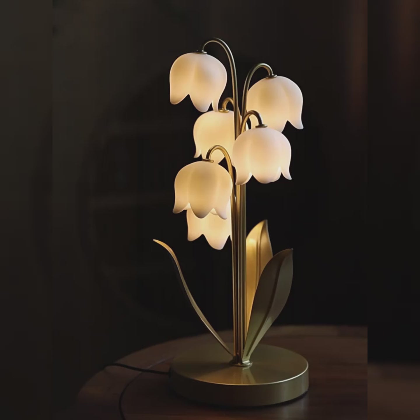 Kochwert Lily of the Valley Resin Table Lamp – Gold Green Bedside Light for Bedroom Decor-2